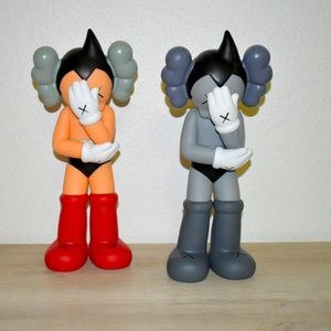 Kaws Astro Boy 37cm